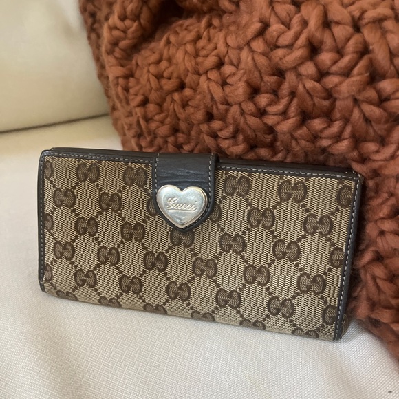 Gucci Wallet - Picture 1 of 9